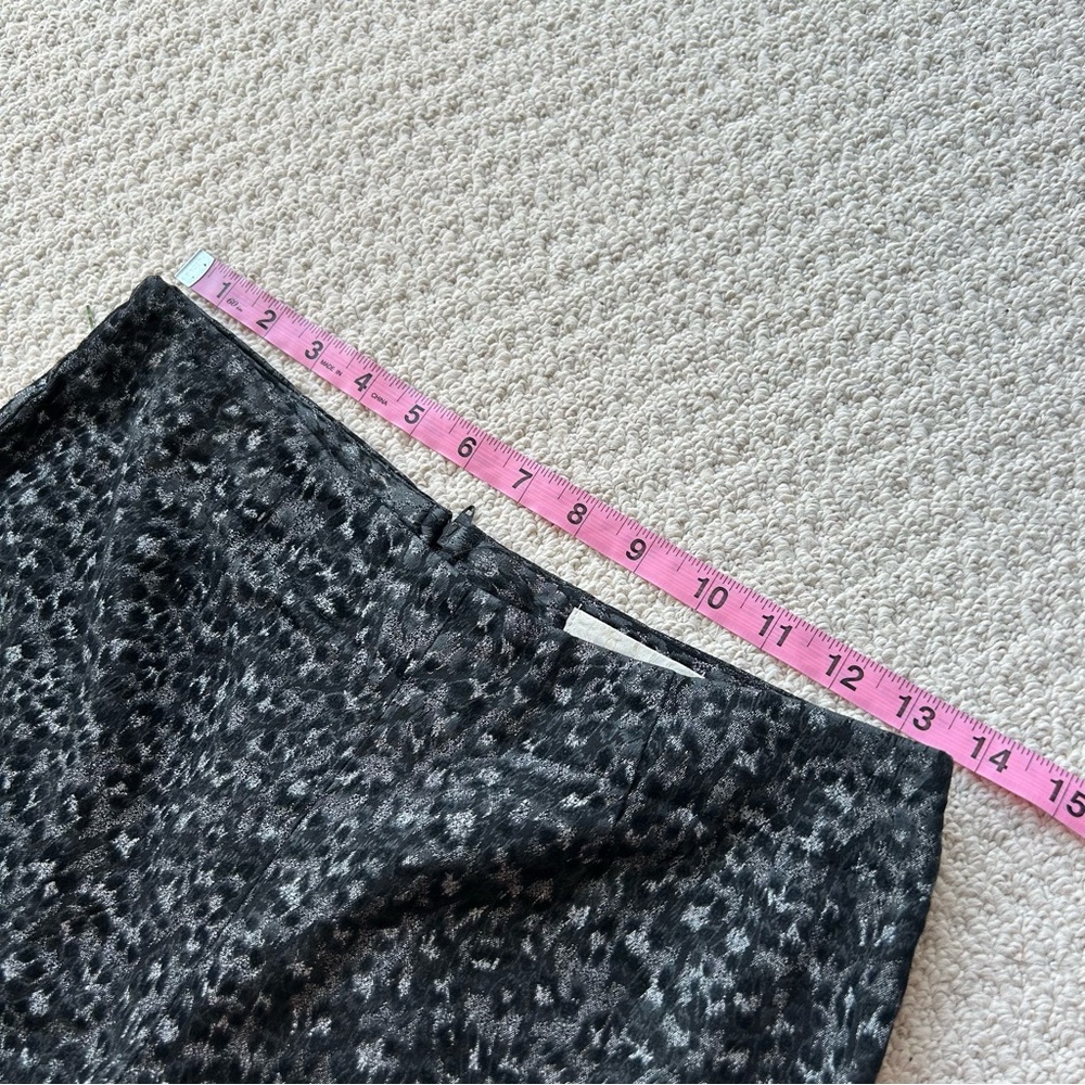 Cache Vintage Dark Leopard Print Slim Leg Slacks Pants - Picture 7 of 9
